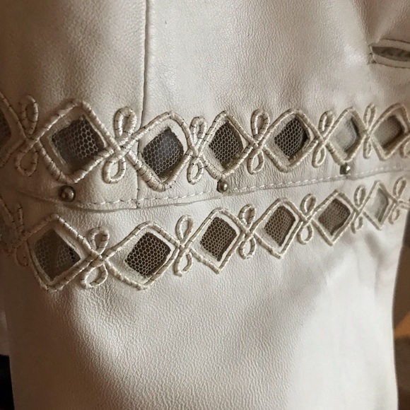 White leather jacket small with embroidery in leather at sleeves and bottom - Picture 2 of 6